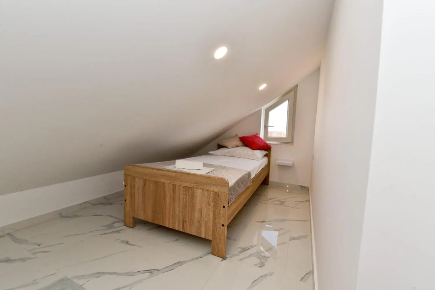 Apartment Sun Vir 0*,  Croatia